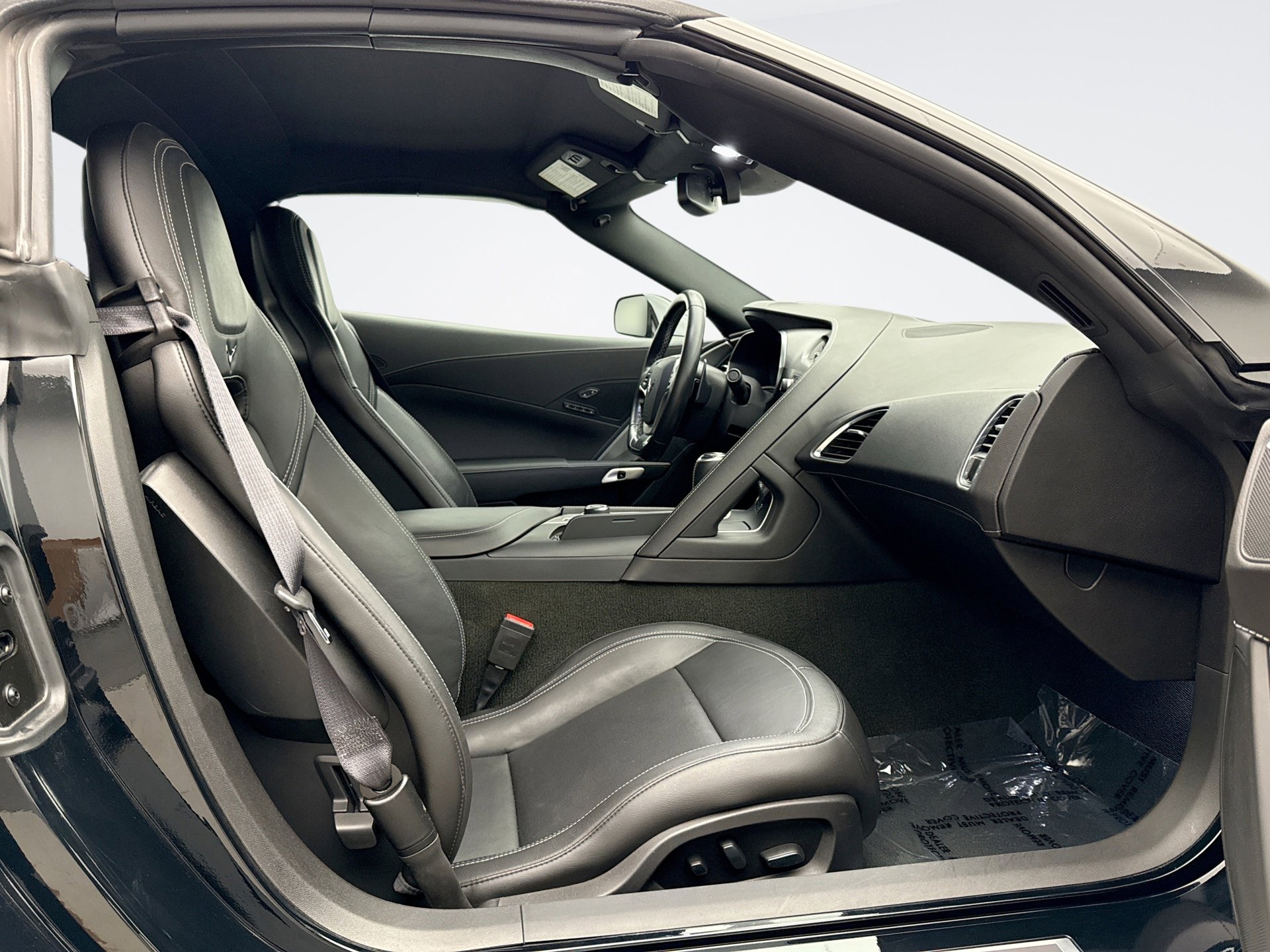 Used 2018 Chevrolet Corvette Stingray Convertible Z51 2LT image 16