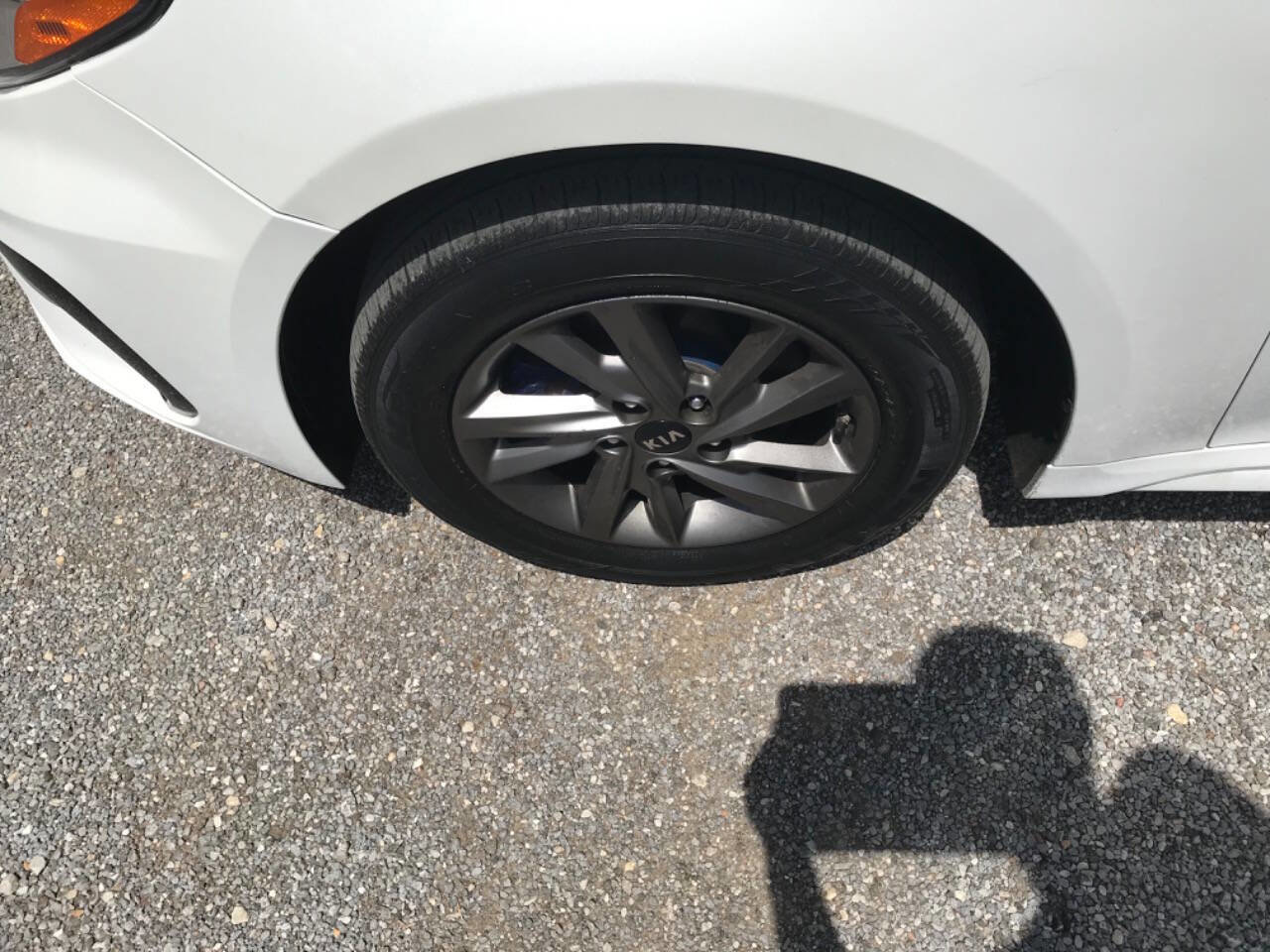 Used 2020 Kia Optima LX image 22