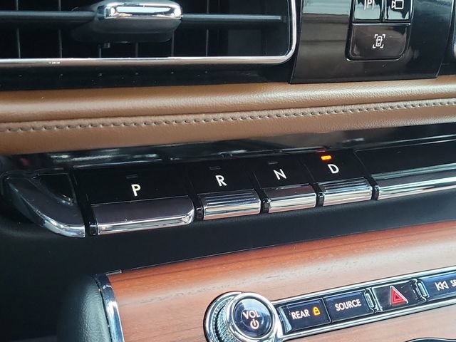 Certified 2023 Lincoln Aviator Reserve w/ Elements Package Plus RWD image 28