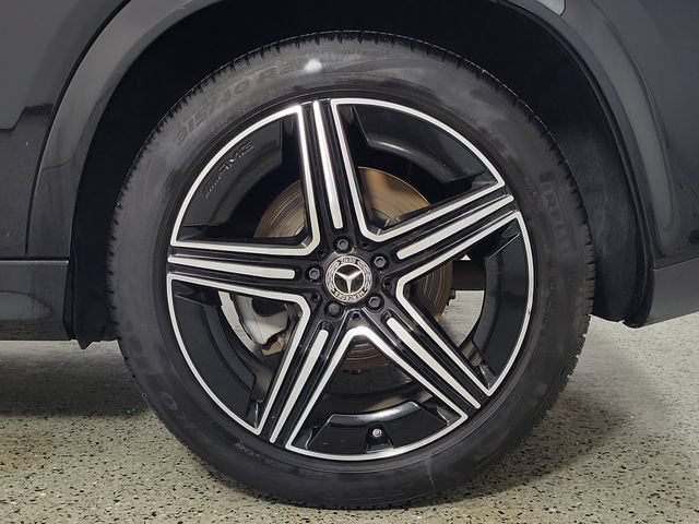 Used 2025 Mercedes-Benz GLE 350 4MATIC w/ AMG Line Exterior image 10