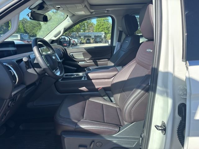 Used 2026 Ford Expedition Max Platinum w/ Platinum Ultimate Package AWD/4WD image 9