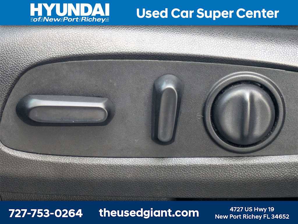 Used 2019 Chevrolet Traverse LT image 27