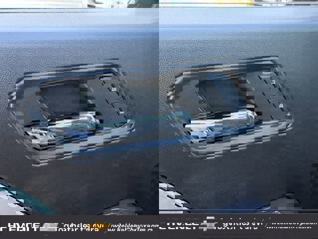 Certified 2024 Chevrolet Colorado ZR2 w/ Technology Package image 29