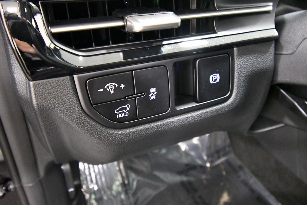 Certified 2026 Kia Sportage SX AWD/4WD image 20