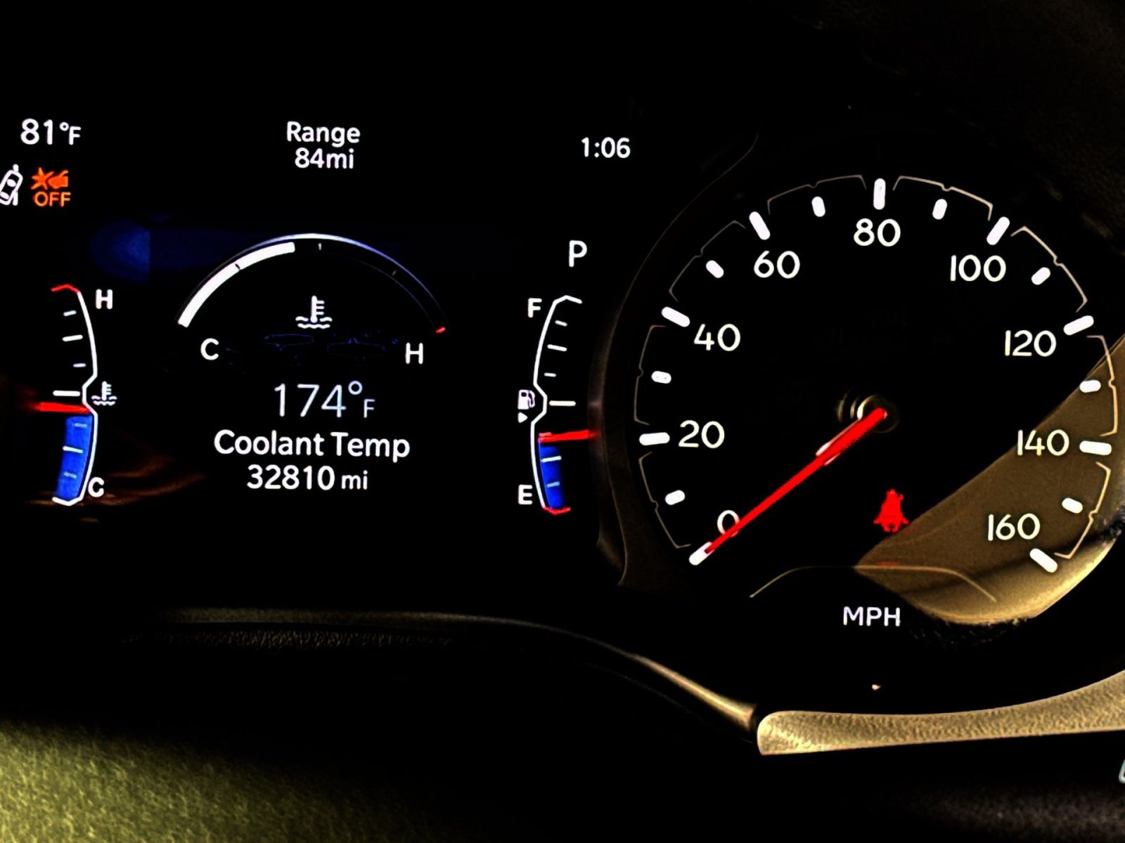 Used 2023 Jeep Compass Limited w/ Sun and Sound Group AWD/4WD image 17