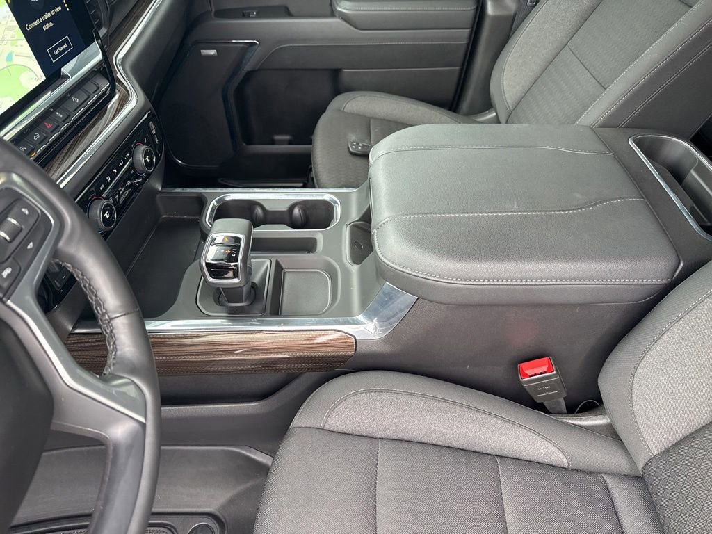 Used 2025 Chevrolet Silverado 1500 LT Trail Boss w/ Convenience Package II AWD/4WD image 25
