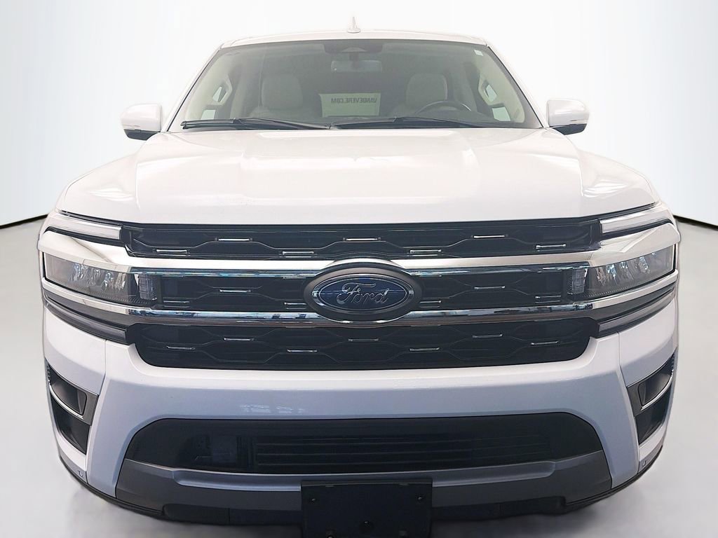 Used 2024 Ford Expedition Max Limited image 3