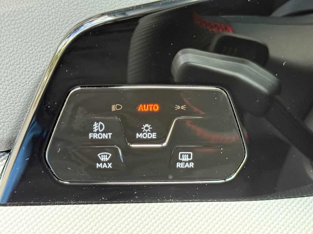 New 2026 Volkswagen GTI SE FWD image 22