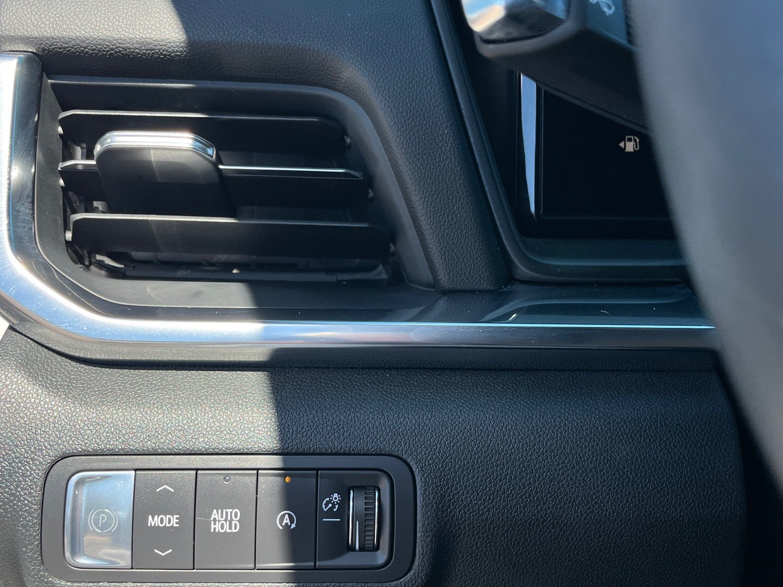 Used 2026 GMC Terrain Elevation w/ Technology Package II FWD image 28