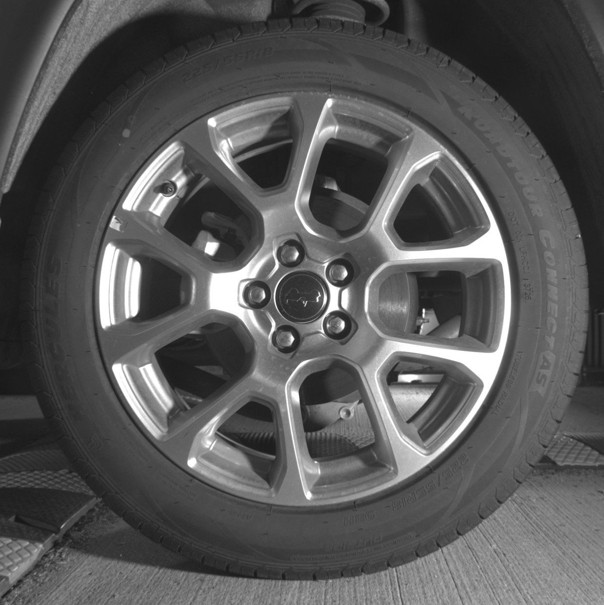 Used 2025 Jeep Compass Limited image 14