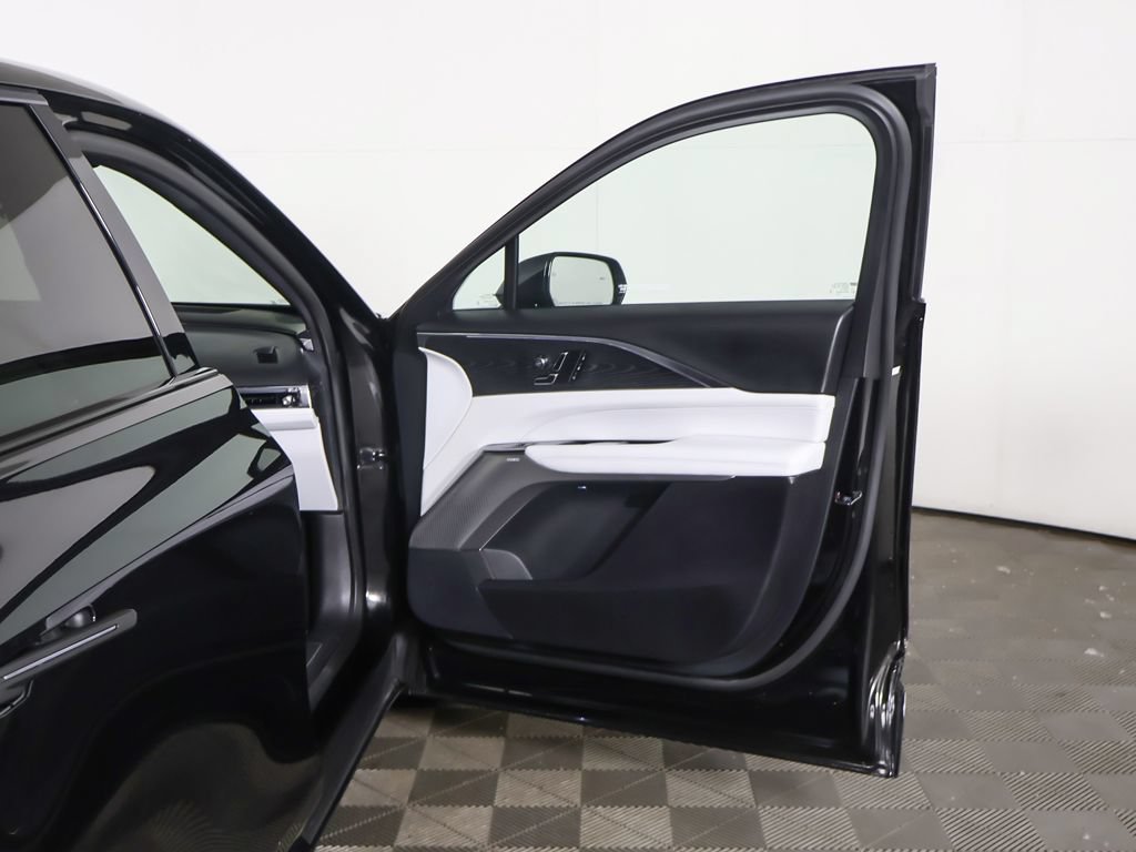 Used 2024 Cadillac Lyriq Sport RWD image 26