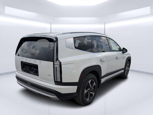 New 2026 Hyundai Ioniq 9 SE image 3