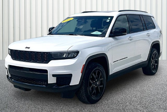 Used 2025 Jeep Grand Cherokee L Altitude AWD/4WD image 2
