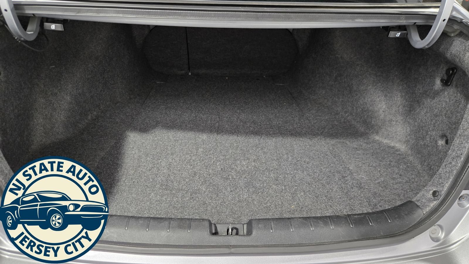 Used 2017 Honda Accord EX-L image 34