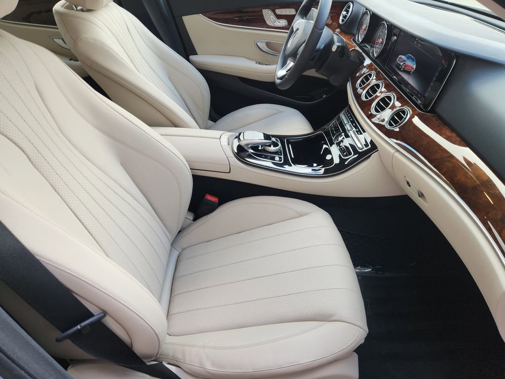 Used 2018 Mercedes-Benz E 300 image 13