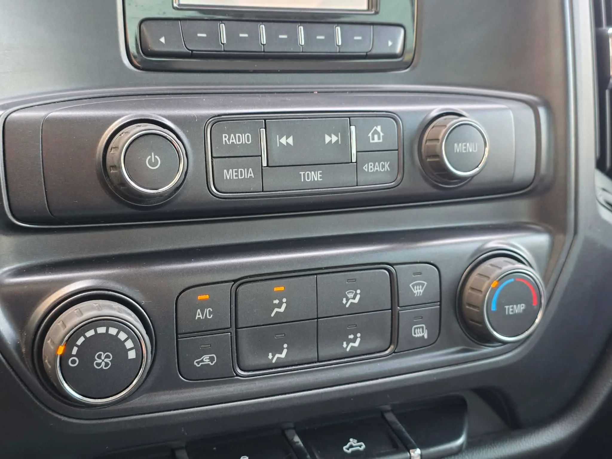 Used 2015 Chevrolet Silverado 1500 W/T w/ Trailering Package image 23