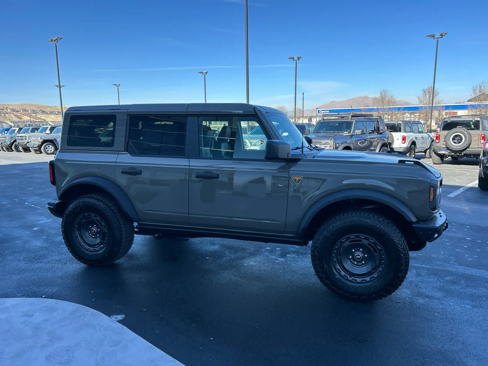 Used 2025 Ford Bronco Badlands w/ Sasquatch Package AWD/4WD image 6