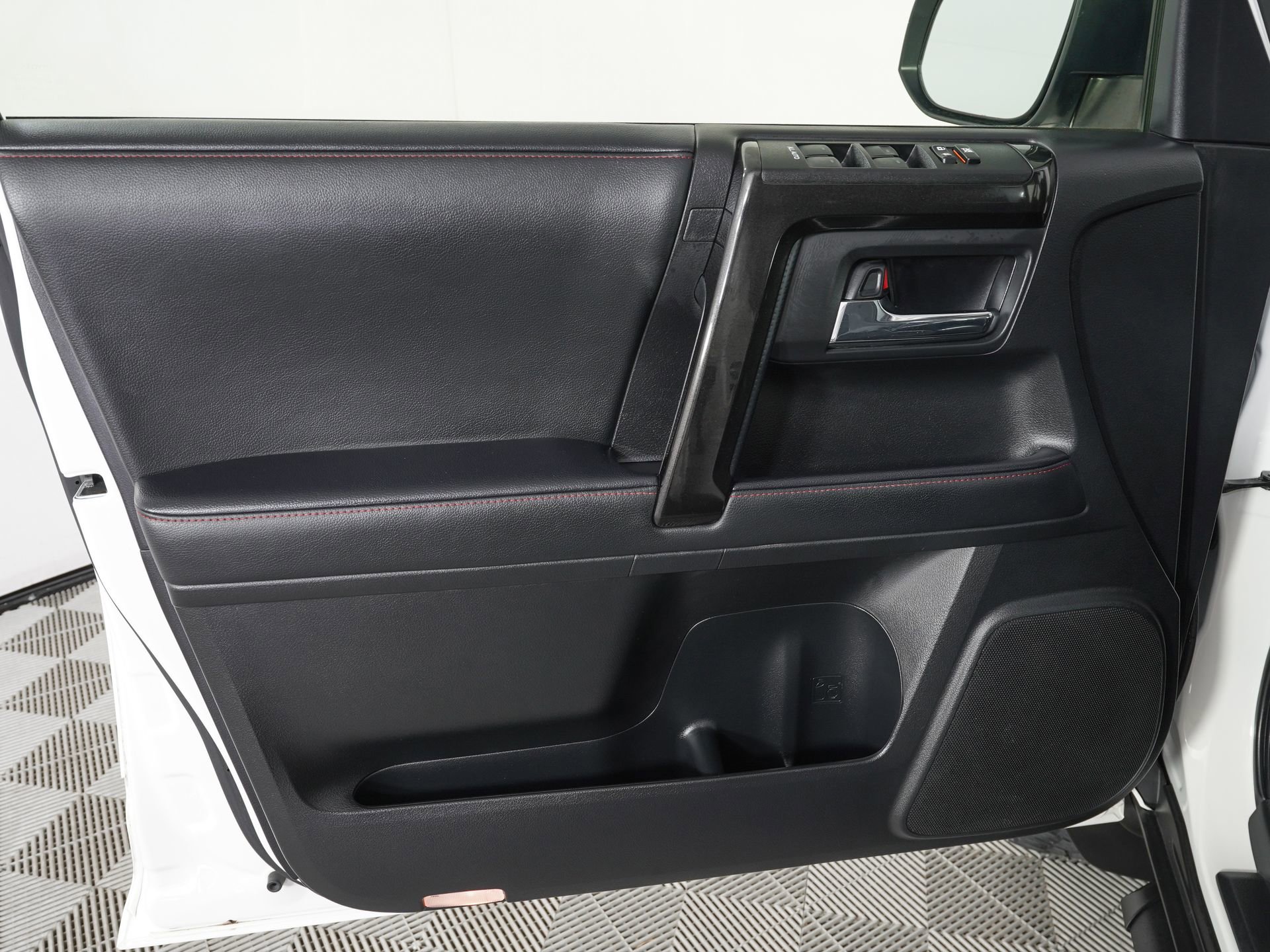 Used 2020 Toyota 4Runner TRD Pro AWD/4WD image 13