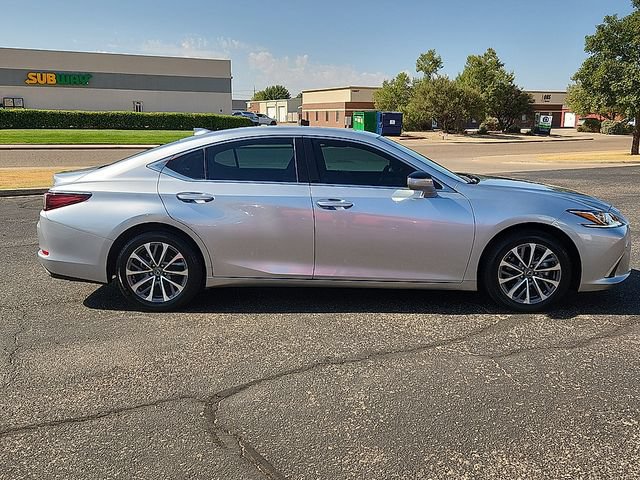 Used 2022 Lexus ES 350 w/ Accessory Package FWD image 5