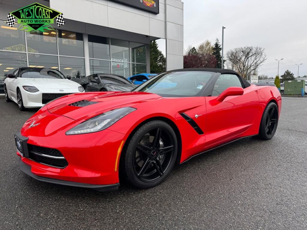 Used 2015 Chevrolet Corvette Stingray image 1
