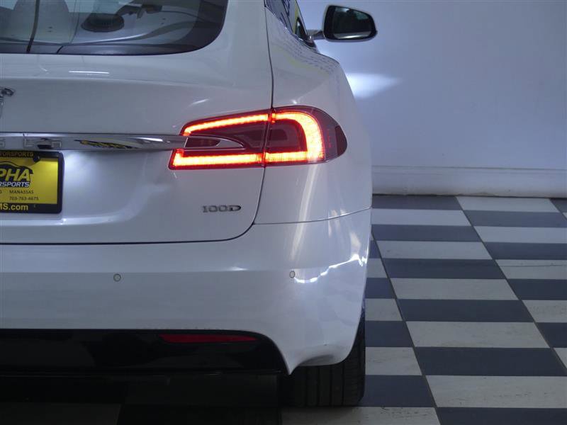 Used 2018 Tesla Model S 100D image 29