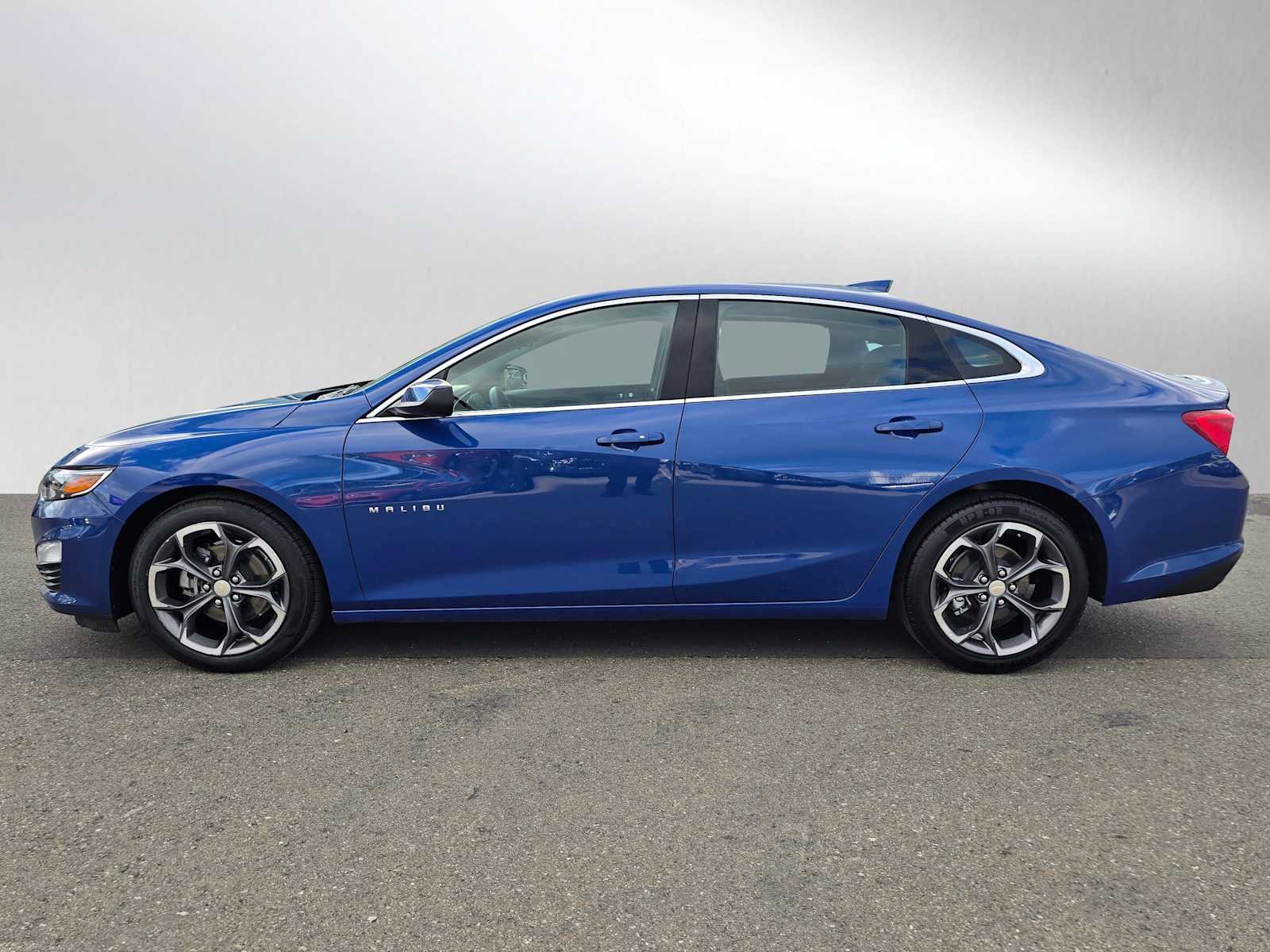 Used 2023 Chevrolet Malibu LT image 6
