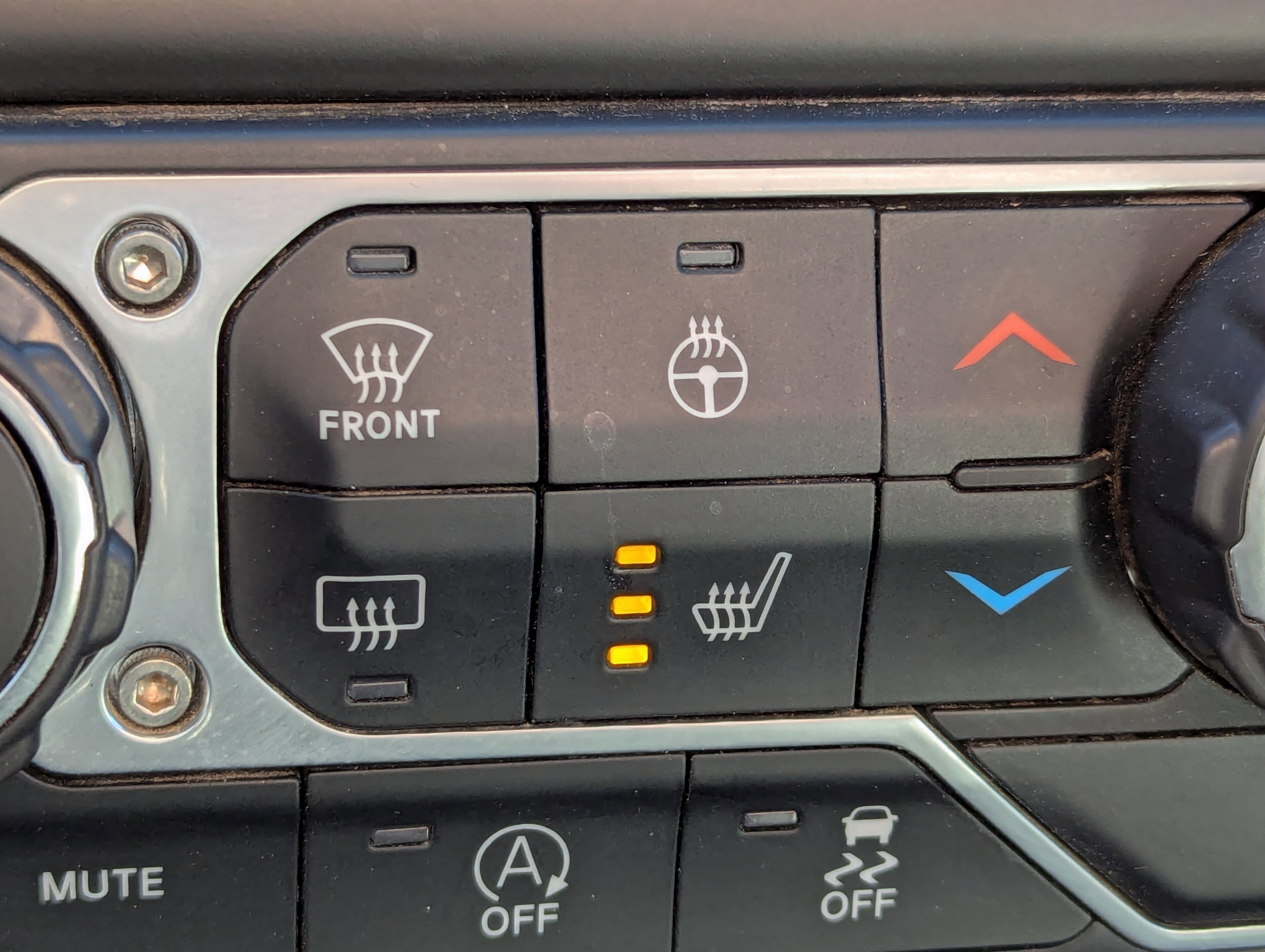 Used 2022 Jeep Gladiator Mojave w/ Cold Weather Group image 23