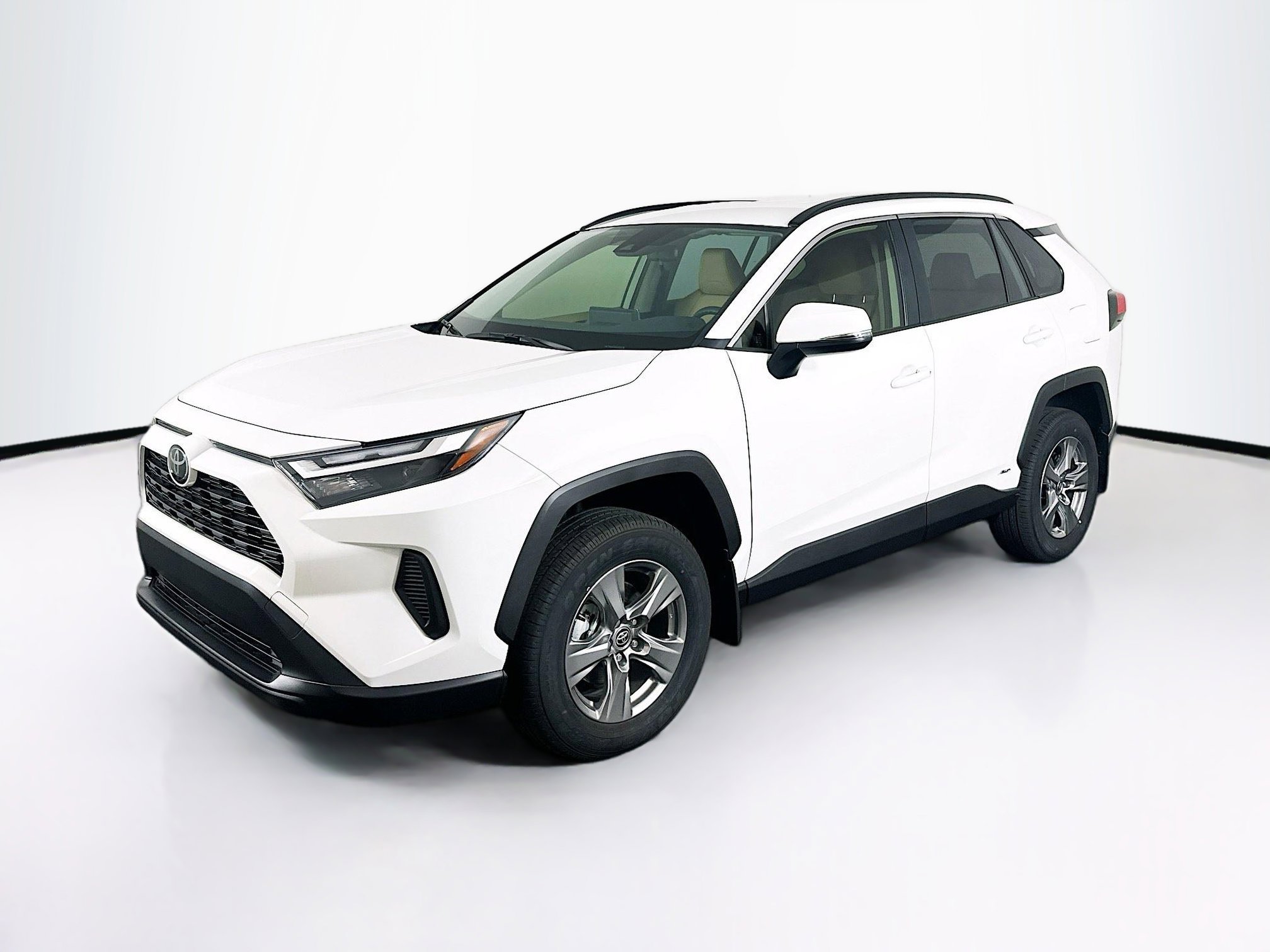Used 2025 Toyota RAV4 LE image 3