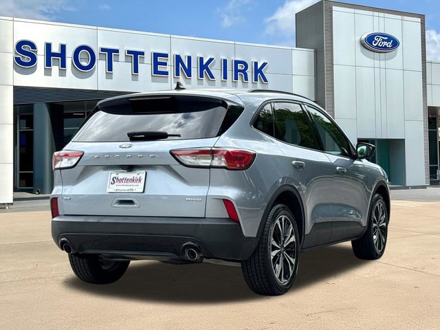 Used 2022 Ford Escape SE w/ SE Sport Appearance Package AWD/4WD image 6