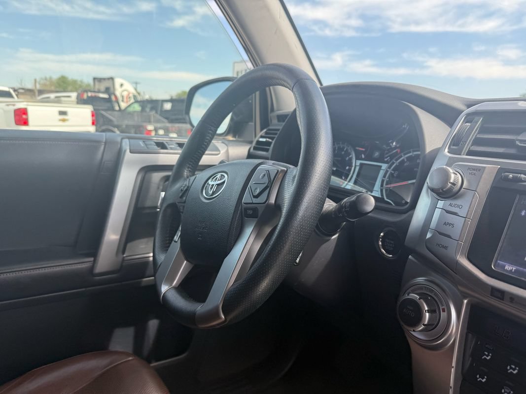 Used 2018 Toyota 4Runner Limited AWD/4WD image 17