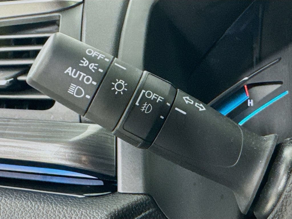 Used 2022 Honda Odyssey Elite image 15