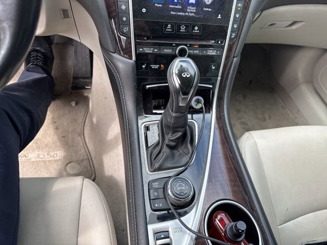 Used 2018 INFINITI Q50 Luxe w/ Essential Package (3.0T Luxe) image 4