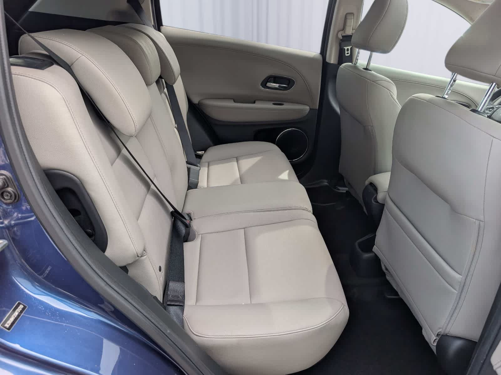 Used 2016 Honda HR-V EX-L image 10