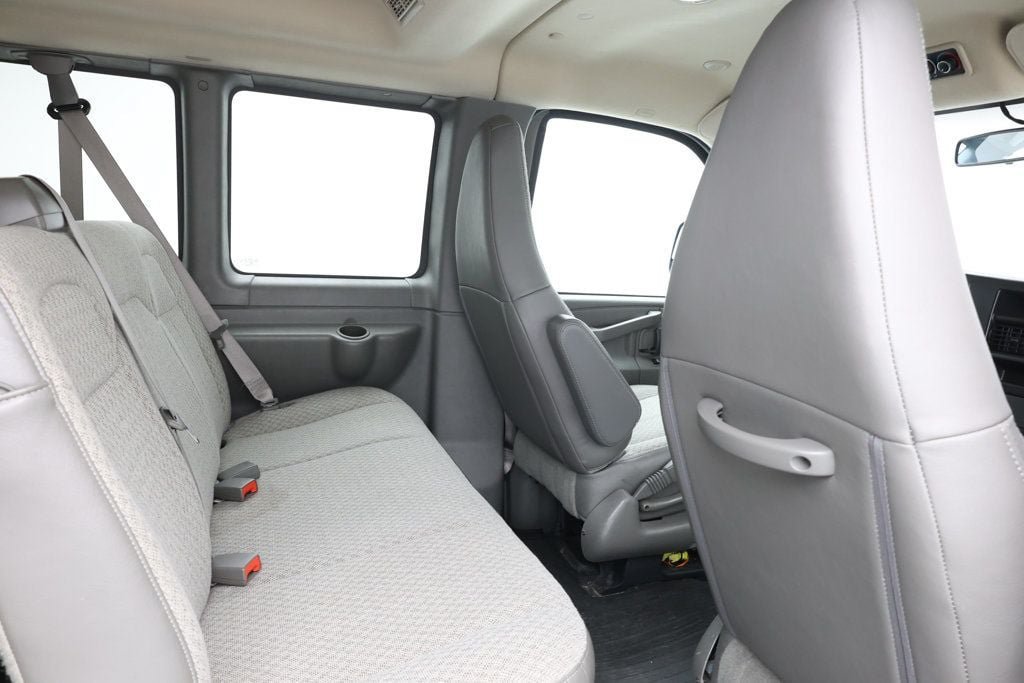 Used 2024 Chevrolet Express 3500 LS RWD image 21