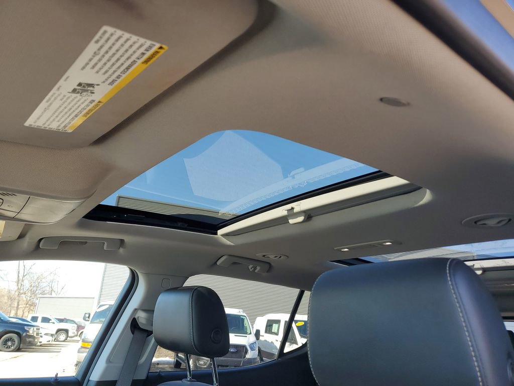 Used 2020 GMC Acadia SLT w/ Premium Package image 19