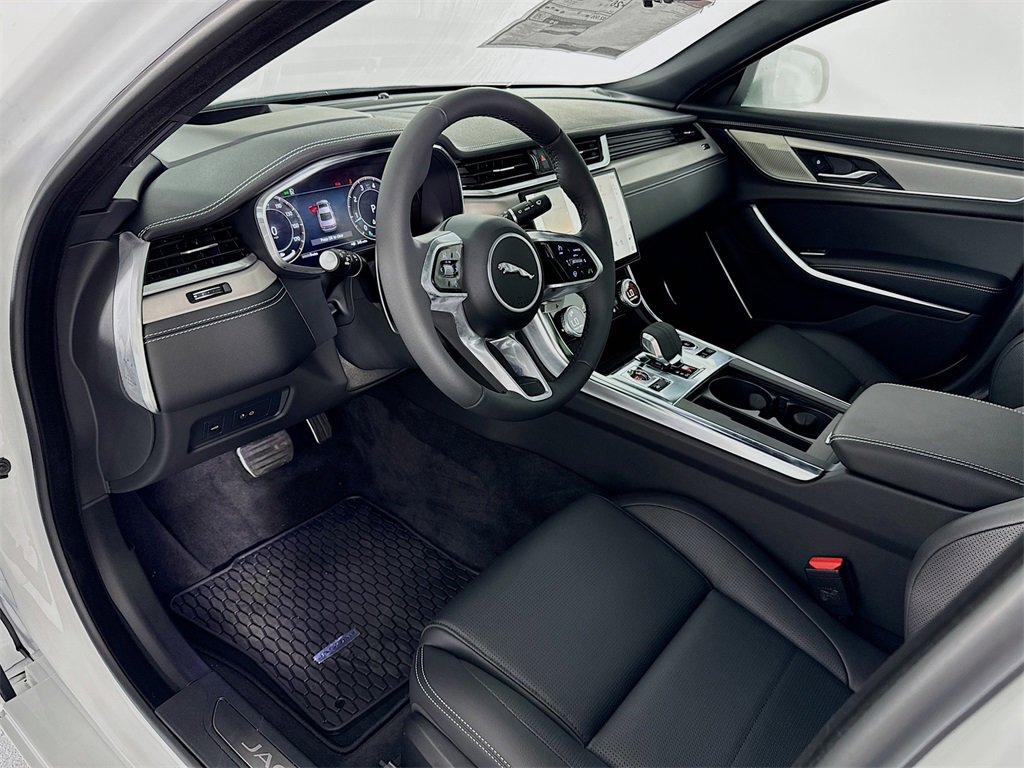 New 2024 Jaguar XF R-Dynamic SE image 9