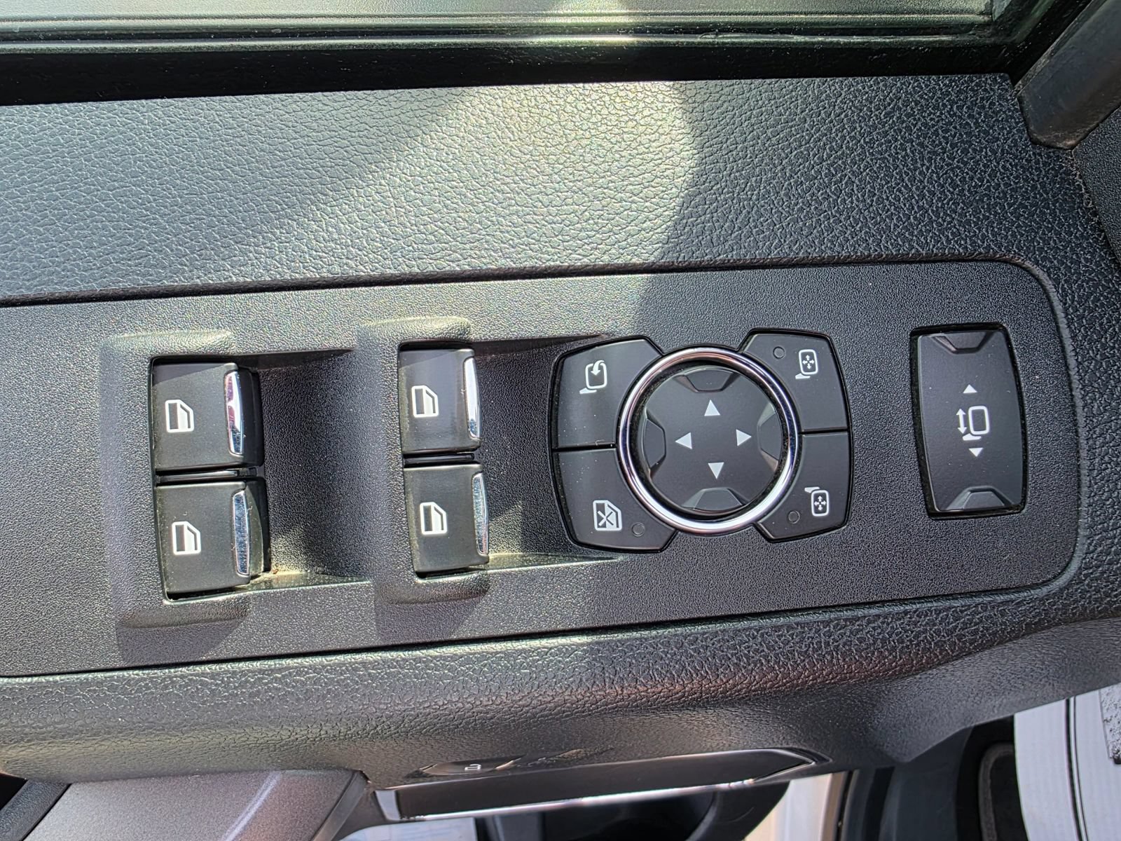 Used 2018 Ford F250 Platinum w/ Platinum Ultimate Package AWD/4WD image 13