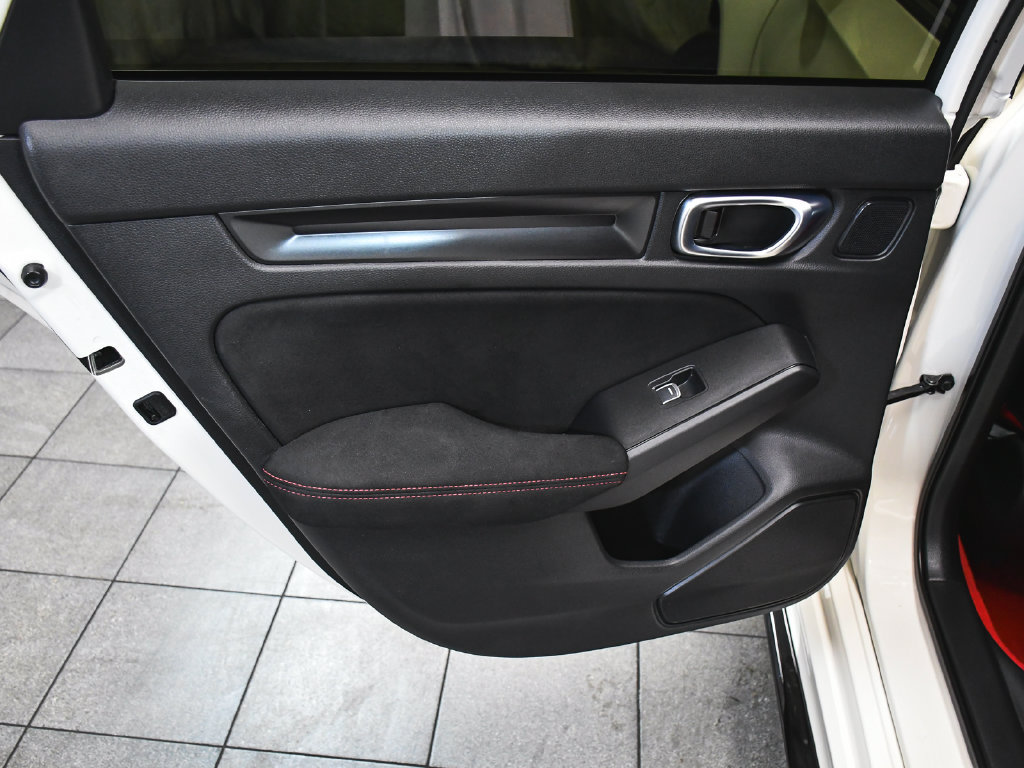 Used 2025 Honda Civic Type R image 11