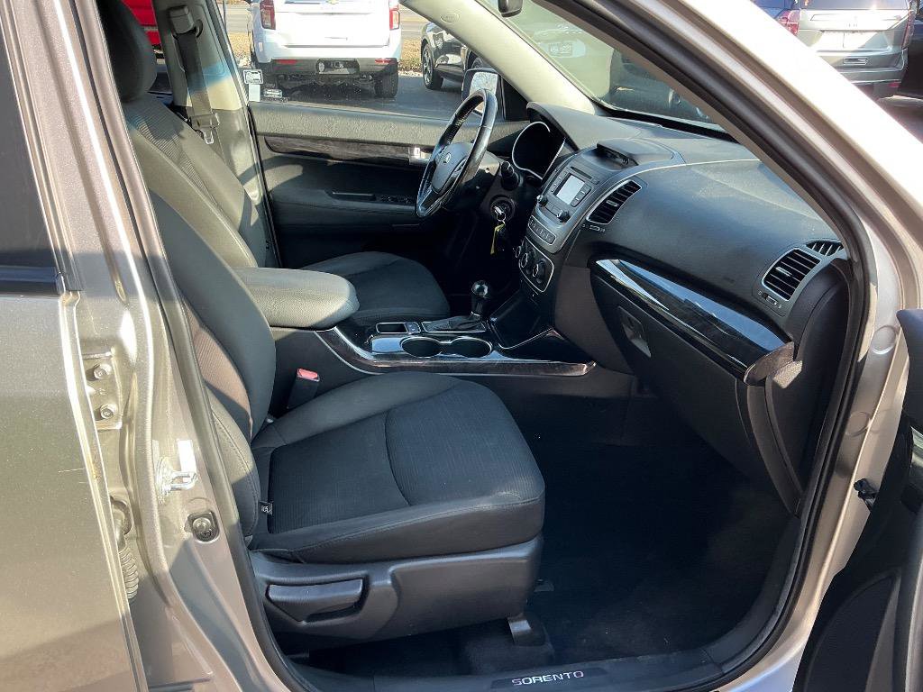 Used 2014 Kia Sorento LX AWD/4WD image 14