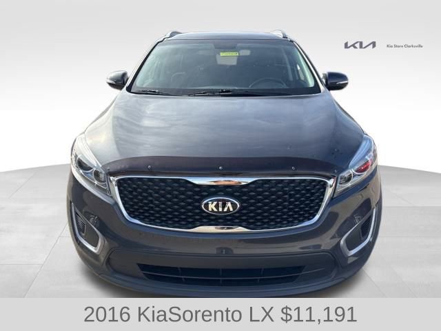 Used 2016 Kia Sorento LX w/ LX Convenience Package image 3