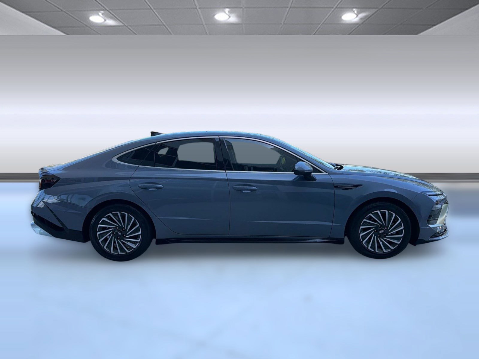 Used 2024 Hyundai Sonata Limited FWD image 8