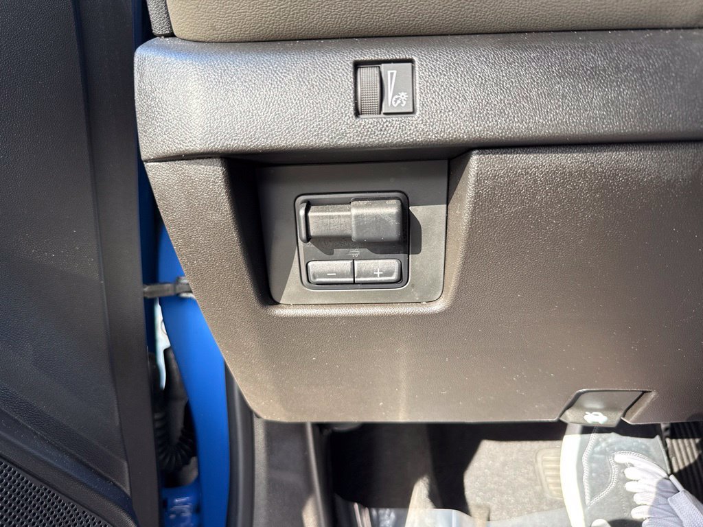 Used 2025 Chevrolet Colorado ZR2 w/ Technology Package AWD/4WD image 40