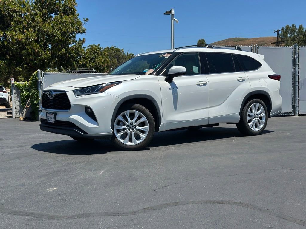 Used 2020 Toyota Highlander Limited FWD image 1