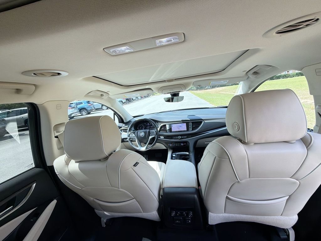 Used 2022 Buick Enclave Avenir w/ Avenir Technology Package image 27