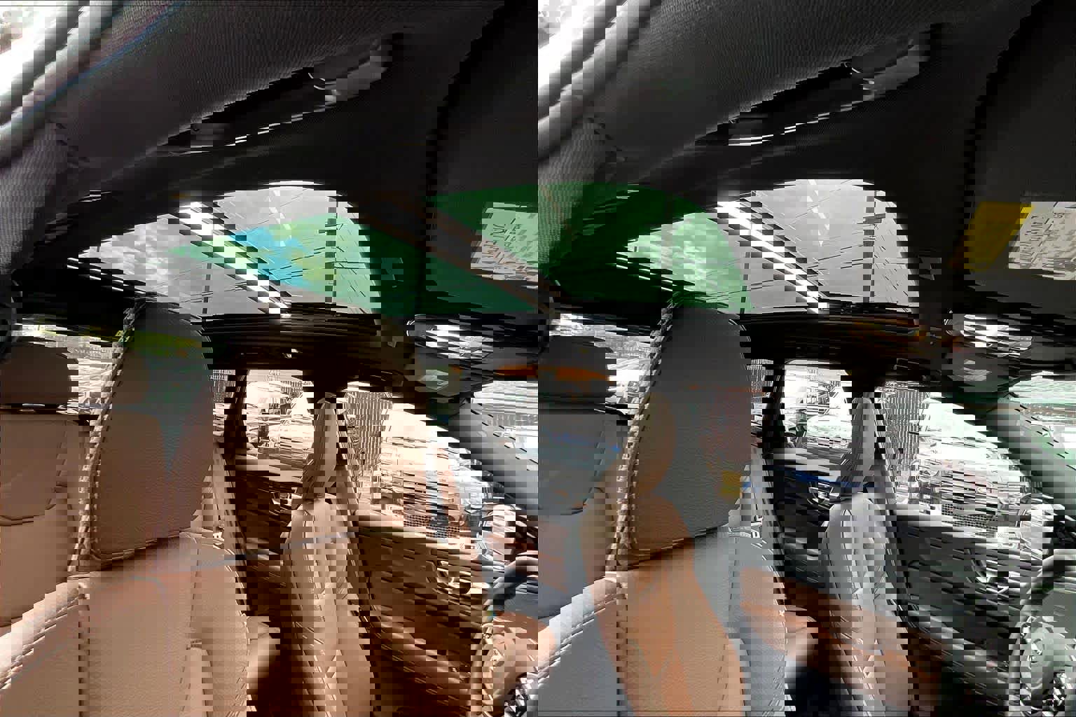 Used 2025 Volvo XC60 T8 Plus w/ Protection Package Premier image 24