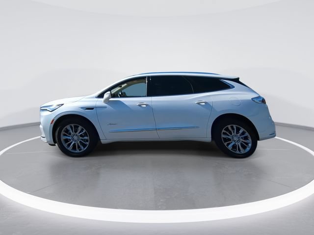 Used 2023 Buick Enclave Avenir w/ Avenir Technology Package FWD image 5