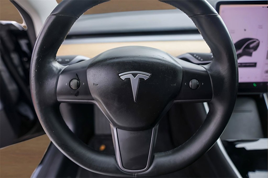Used 2018 Tesla Model 3 Long Range image 10