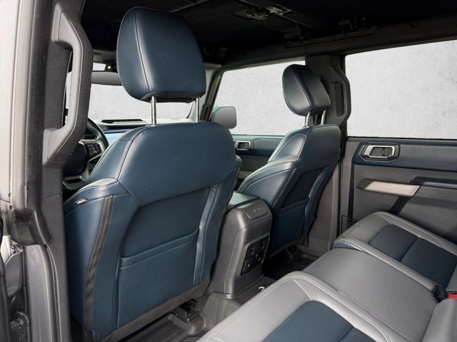 Used 2023 Ford Bronco Outer Banks w/ Sasquatch Package AWD/4WD image 16