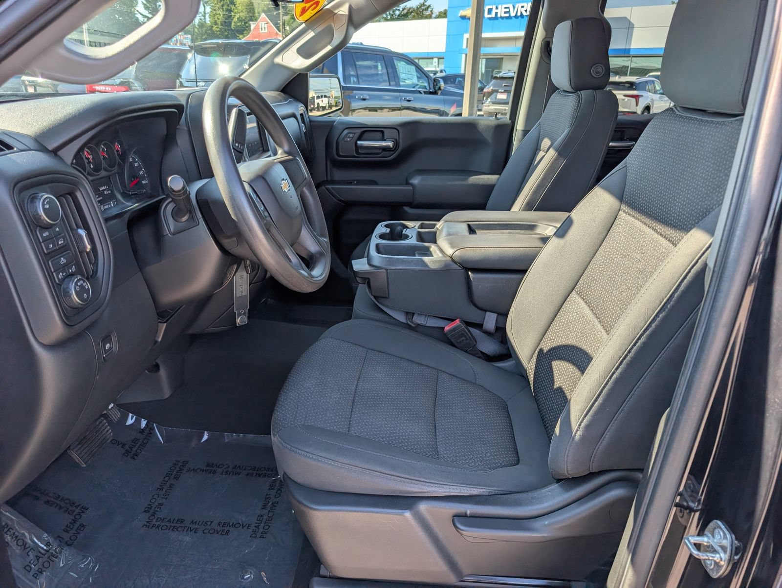 Used 2020 Chevrolet Silverado 1500 Custom w/ Custom Value Package AWD/4WD image 15