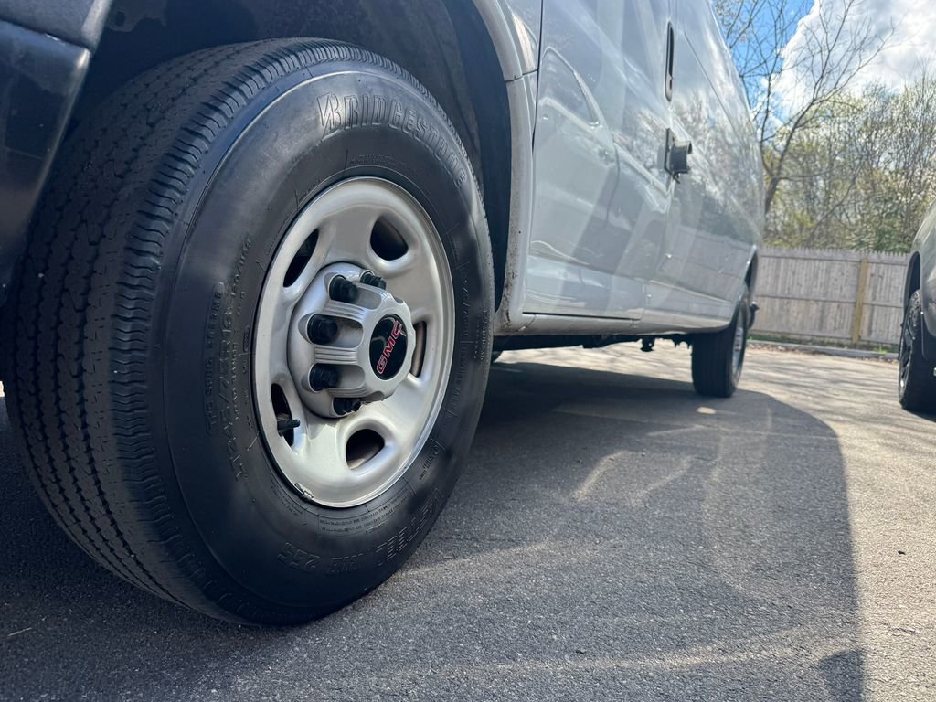 Certified 2023 GMC Savana 3500 Extended w/ Driver Convenience Package RWD image 9